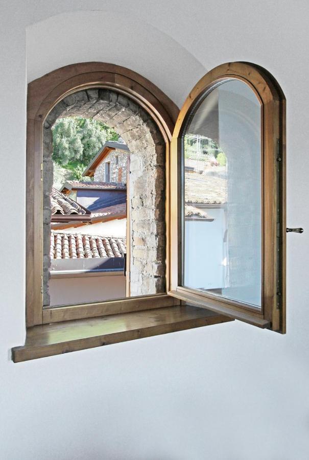 Casa Marsilva - Holiday Apartment With Roof Terrace, Near The Lake Toscolano Maderno Exterior foto